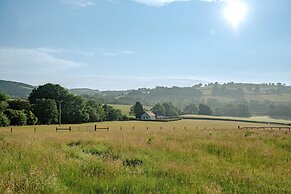 Alltybrain Farm Cottages and B&B