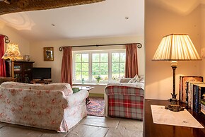 Alltybrain Farm Cottages and B&B