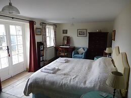 Alltybrain Farm Cottages and B&B