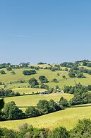 Alltybrain Farm Cottages and B&B