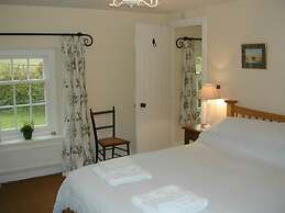 Alltybrain Farm Cottages and B&B