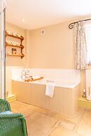 Alltybrain Farm Cottages and B&B