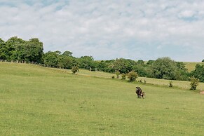 Alltybrain Farm Cottages and B&B