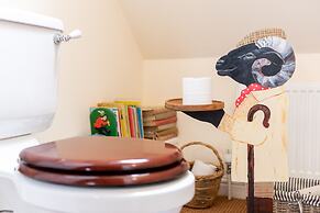 Alltybrain Farm Cottages and B&B