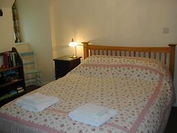 Alltybrain Farm Cottages and B&B