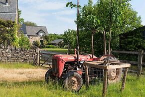 Alltybrain Farm Cottages and B&B