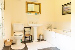 Alltybrain Farm Cottages and B&B