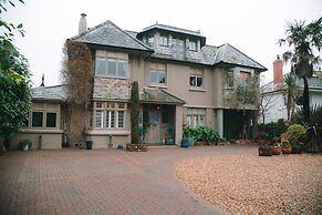 Bradleigh Lodge
