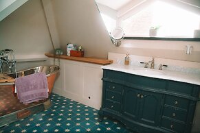 Bradleigh Lodge