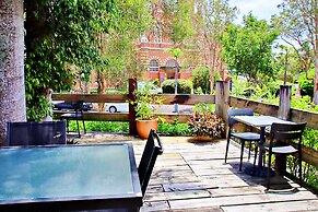 Brisbane Manor Hotel