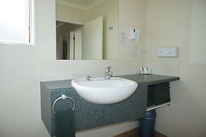 Bks Egmont Motor Lodge