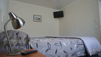 Bks Egmont Motor Lodge