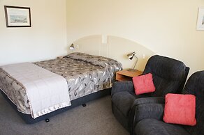 Bks Egmont Motor Lodge