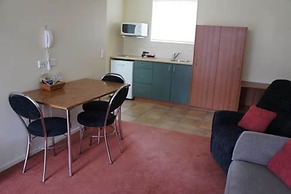 Bks Egmont Motor Lodge