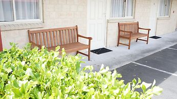 Bks Egmont Motor Lodge