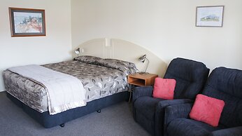 Bks Egmont Motor Lodge