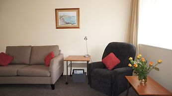 Bks Egmont Motor Lodge