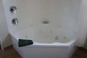 Bks Egmont Motor Lodge