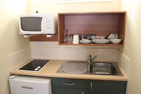 Bks Egmont Motor Lodge