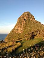 Brougham Heights Motel