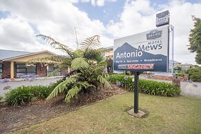 Antonio Mews Motel