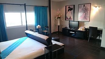 The Venue Residence and Cabaret