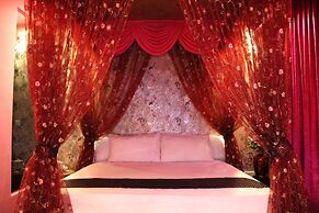 Love Inn Boutique Hotel