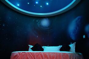 Love Inn Boutique Hotel