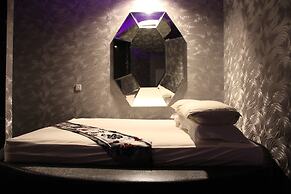 Love Inn Boutique Hotel