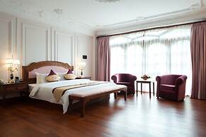 Regency Angkor Hotel