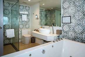 Zenmaya Oceanfront Phuket, Trademark Collection by Wyndham