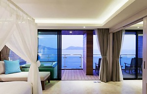 Zenmaya Oceanfront Phuket, Trademark Collection by Wyndham