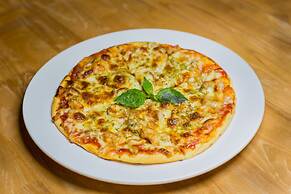 Ashia Hotel & Lounge