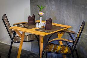 Ashia Hotel & Lounge