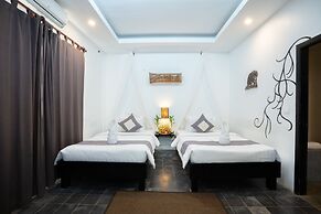 Ashia Hotel & Lounge