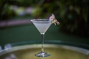 Ashia Hotel & Lounge