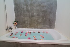 Ashia Hotel & Lounge