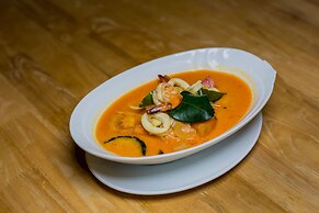 Ashia Hotel & Lounge