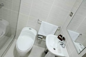 Houseboat Zaindari Palace