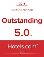 Houseboat Zaindari Palace