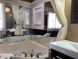 Leaside Manor by The Leaside Group