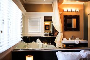 Leaside Manor by The Leaside Group