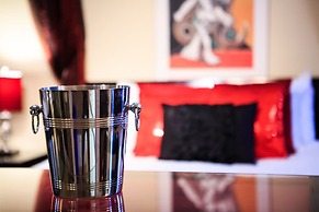 Leaside Manor by The Leaside Group