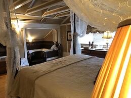 Leaside Manor by The Leaside Group