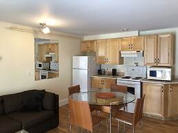 Leaside Manor by The Leaside Group