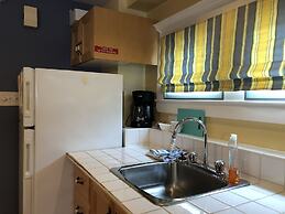 Leaside Manor by The Leaside Group