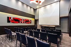 NH Bogotá Urban 26 Royal