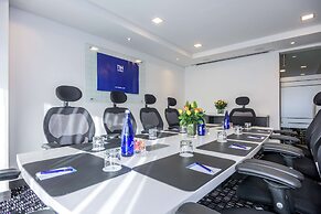 NH Bogotá Urban 26 Royal