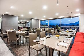 NH Bogotá Urban 26 Royal