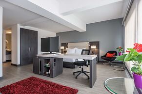 NH Bogotá Urban 26 Royal